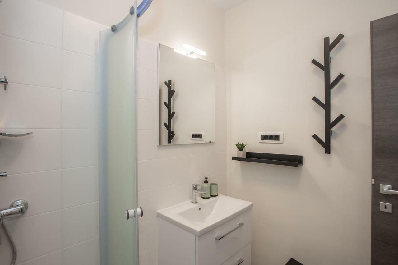 Caprice Studio Apartment Пореч Екстер'єр фото