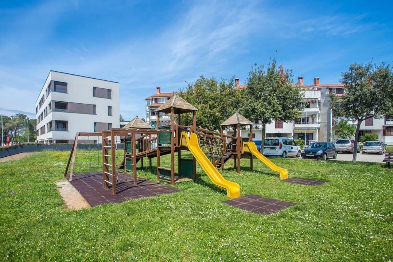 Caprice Studio Apartment Пореч Екстер'єр фото