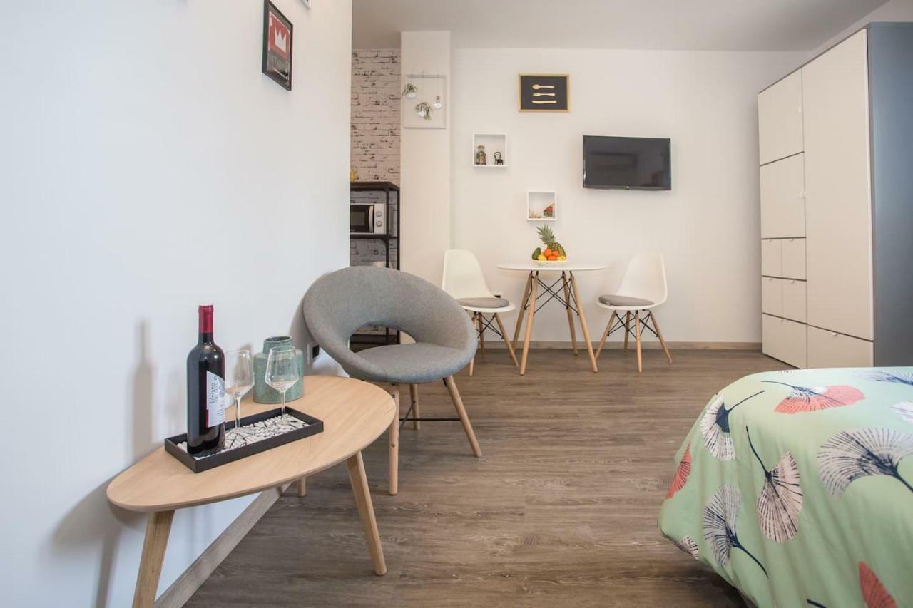Caprice Studio Apartment Пореч Екстер'єр фото
